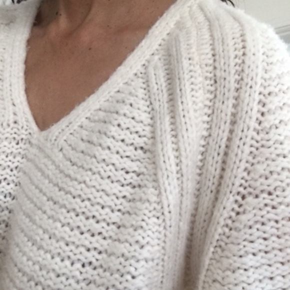 NWOT Universal Thread Oversized Sweater - XS - Picture 14 of 14